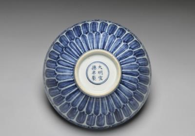 图片[3]-Large bowl with underglaze-blue  decoration of lotus petals and flowers, Hsuan-te reign (1426-1435), Ming dynasty-China Archive